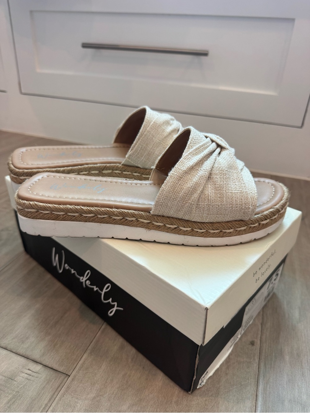 Wonderly Natural Linen Knot Platform Slides